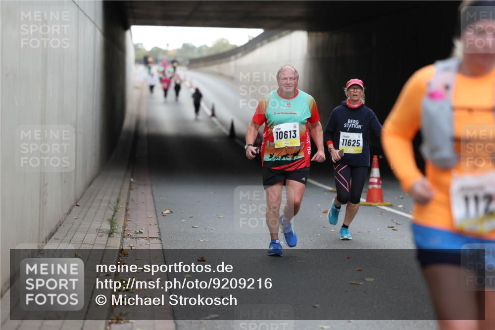 05.10.2025 - 20. swb-Marathon Bremen Michael Strokosch http://msf.ph/oto/9209216 05.10.2025 11:12:25 Laufen 20, 10613, 11625, 112 meine-sportfotos.de