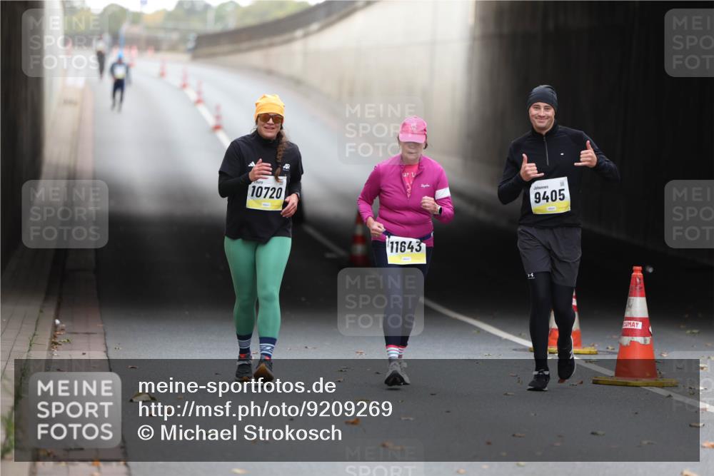 05.10.2025 - 20. swb-Marathon Bremen Michael Strokosch http://msf.ph/oto/9209269 05.10.2025 11:13:21 Laufen 10720, 11643, 1, 9405 meine-sportfotos.de