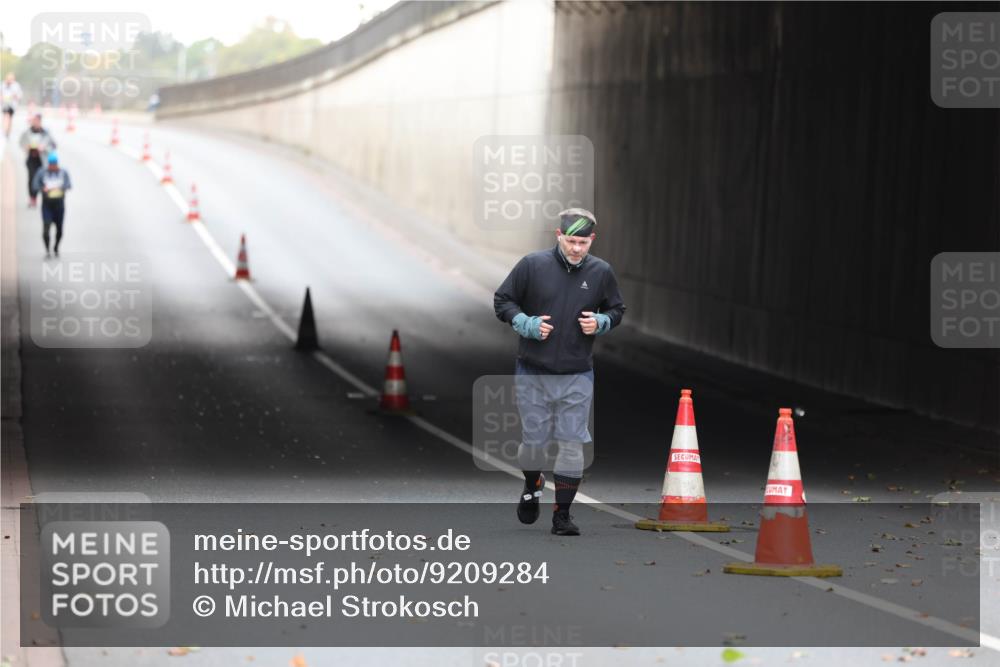 05.10.2025 - 20. swb-Marathon Bremen Michael Strokosch http://msf.ph/oto/9209284 05.10.2025 11:13:38 Laufen  meine-sportfotos.de
