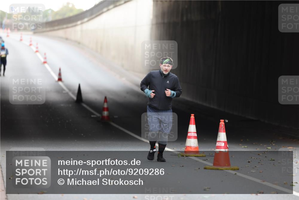 05.10.2025 - 20. swb-Marathon Bremen Michael Strokosch http://msf.ph/oto/9209286 05.10.2025 11:13:39 Laufen  meine-sportfotos.de