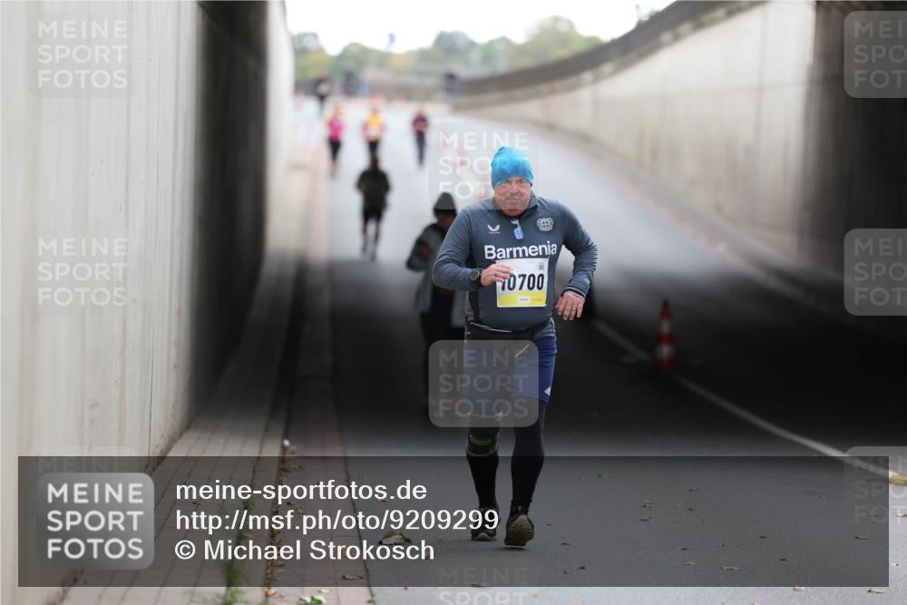 05.10.2025 - 20. swb-Marathon Bremen Michael Strokosch http://msf.ph/oto/9209299 05.10.2025 11:14:17 Laufen 0700 meine-sportfotos.de