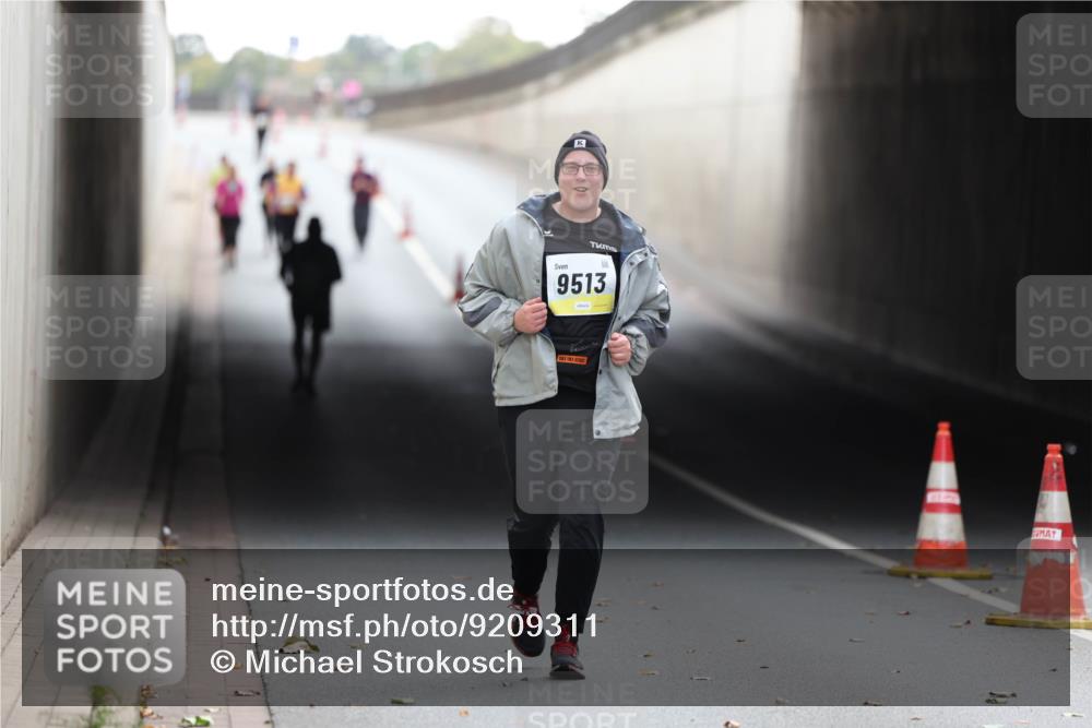 05.10.2025 - 20. swb-Marathon Bremen Michael Strokosch http://msf.ph/oto/9209311 05.10.2025 11:14:28 Laufen 9513 meine-sportfotos.de