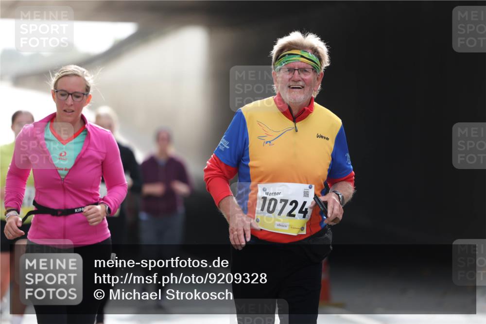05.10.2025 - 20. swb-Marathon Bremen Michael Strokosch http://msf.ph/oto/9209328 05.10.2025 11:15:07 Laufen 10724 meine-sportfotos.de