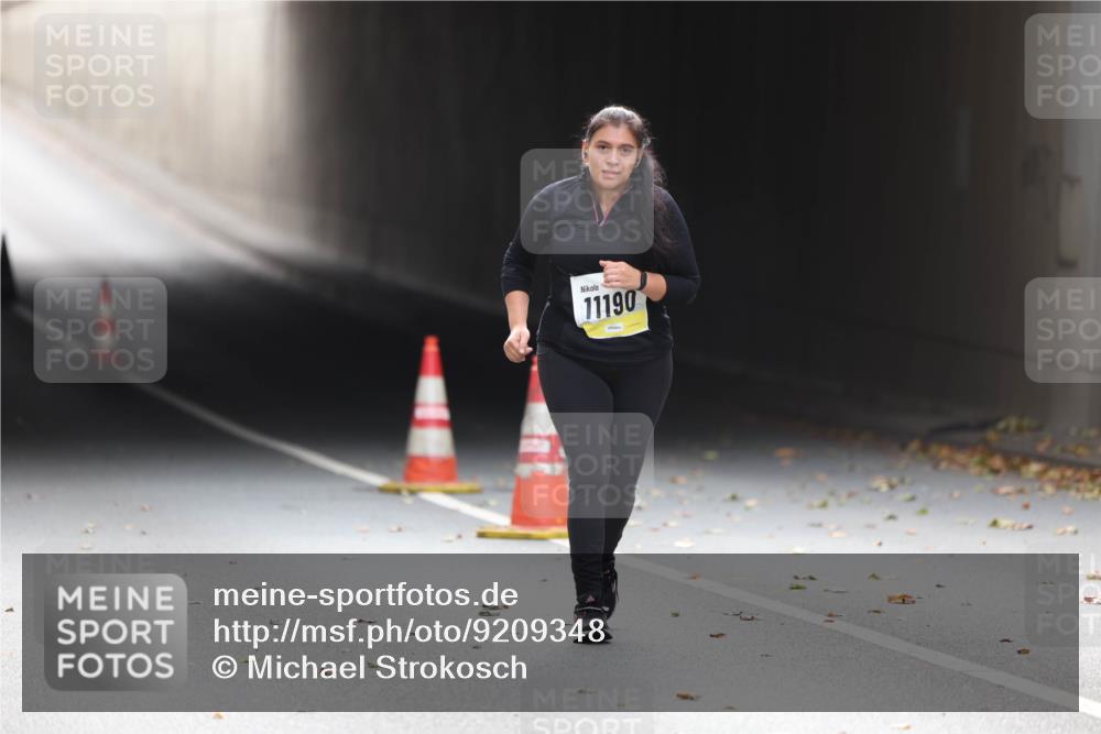 05.10.2025 - 20. swb-Marathon Bremen Michael Strokosch http://msf.ph/oto/9209348 05.10.2025 11:15:33 Laufen 11190 meine-sportfotos.de