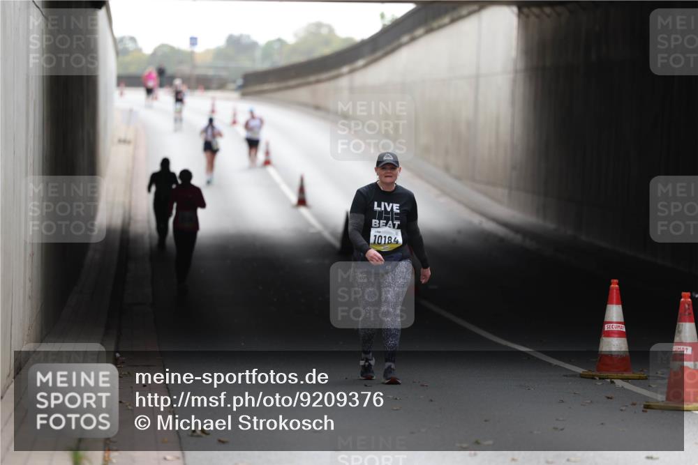05.10.2025 - 20. swb-Marathon Bremen Michael Strokosch http://msf.ph/oto/9209376 05.10.2025 11:16:35 Laufen 10184 meine-sportfotos.de