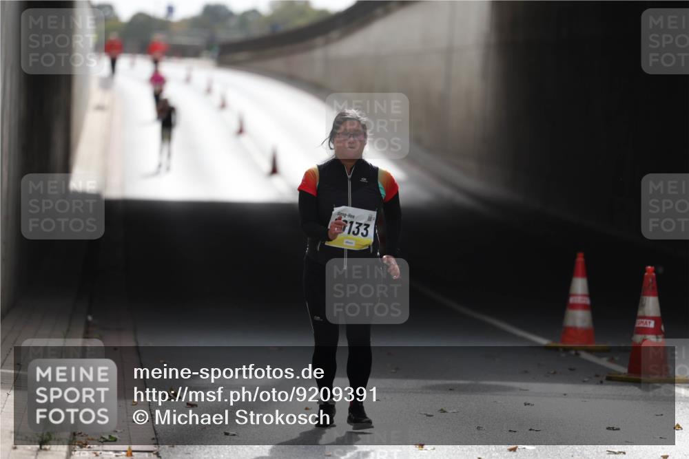 05.10.2025 - 20. swb-Marathon Bremen Michael Strokosch http://msf.ph/oto/9209391 05.10.2025 11:17:00 Laufen 133, 34 meine-sportfotos.de