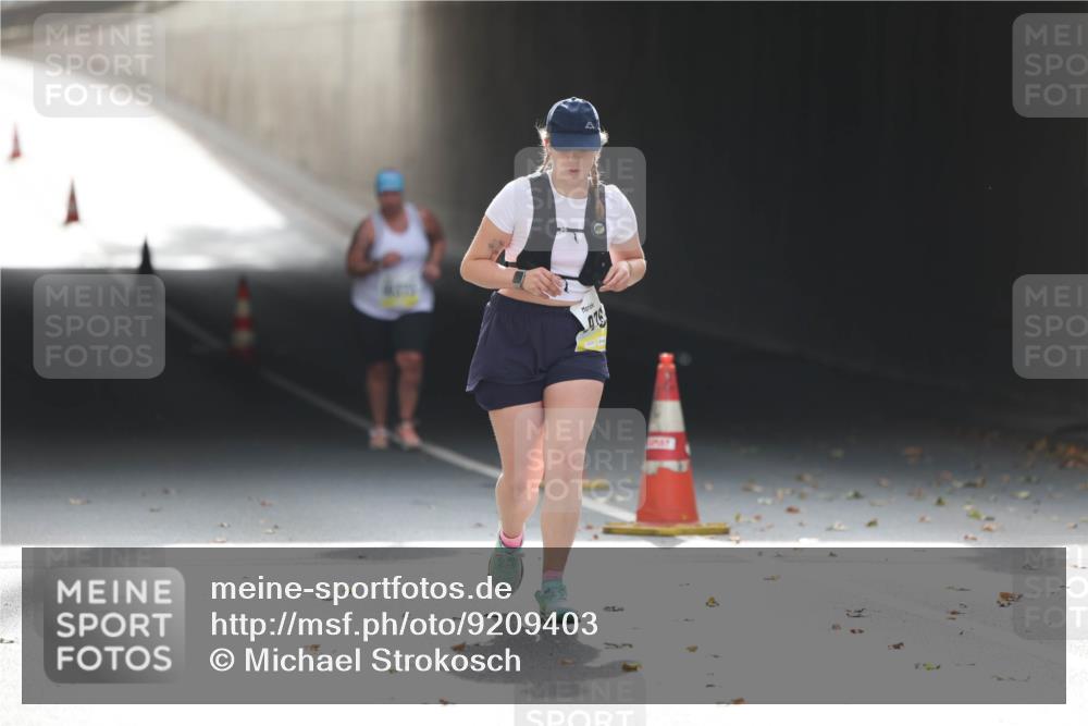 05.10.2025 - 20. swb-Marathon Bremen Michael Strokosch http://msf.ph/oto/9209403 05.10.2025 11:17:12 Laufen  meine-sportfotos.de