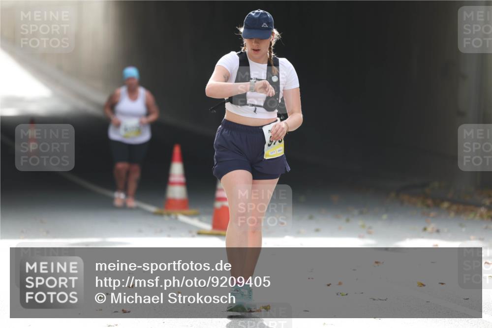 05.10.2025 - 20. swb-Marathon Bremen Michael Strokosch http://msf.ph/oto/9209405 05.10.2025 11:17:14 Laufen 76 meine-sportfotos.de