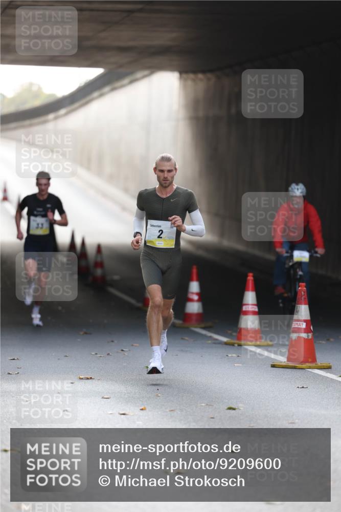 05.10.2025 - 20. swb-Marathon Bremen Michael Strokosch http://msf.ph/oto/9209600 05.10.2025 10:25:16 Laufen 2 meine-sportfotos.de