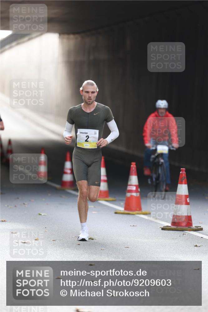 05.10.2025 - 20. swb-Marathon Bremen Michael Strokosch http://msf.ph/oto/9209603 05.10.2025 10:25:17 Laufen 2 meine-sportfotos.de