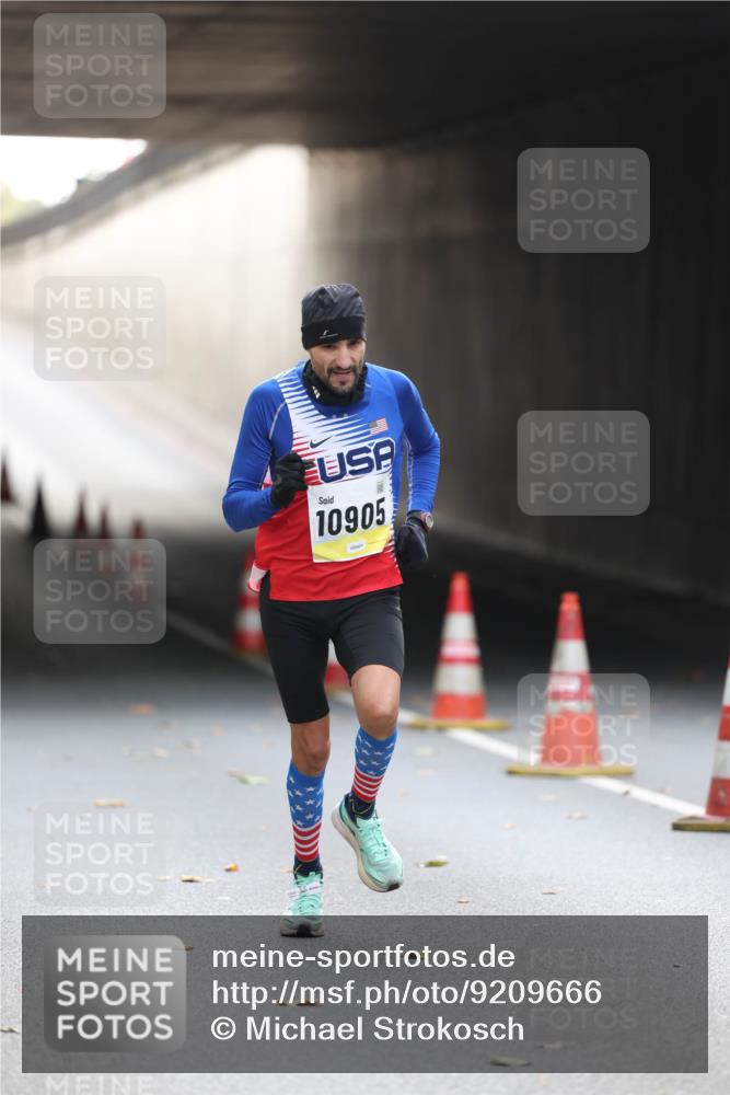 05.10.2025 - 20. swb-Marathon Bremen Michael Strokosch http://msf.ph/oto/9209666 05.10.2025 10:28:05 Laufen 10905 meine-sportfotos.de