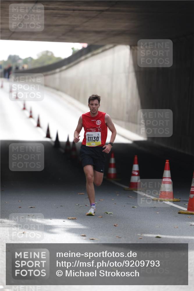 05.10.2025 - 20. swb-Marathon Bremen Michael Strokosch http://msf.ph/oto/9209793 05.10.2025 10:30:02 Laufen 11130, 1600 meine-sportfotos.de