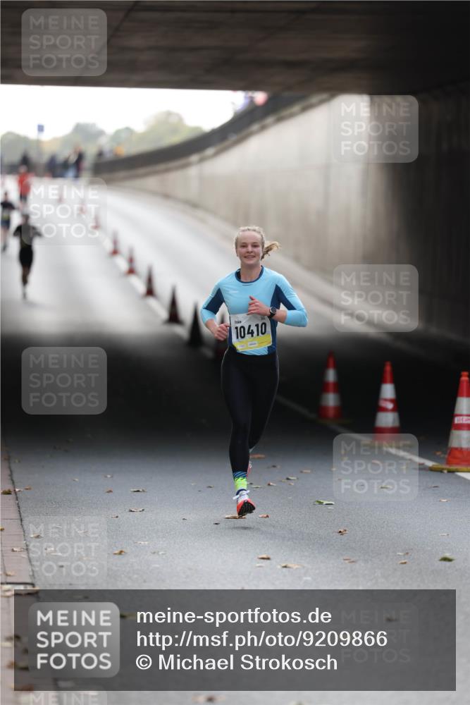 05.10.2025 - 20. swb-Marathon Bremen Michael Strokosch http://msf.ph/oto/9209866 05.10.2025 10:31:08 Laufen 10410 meine-sportfotos.de