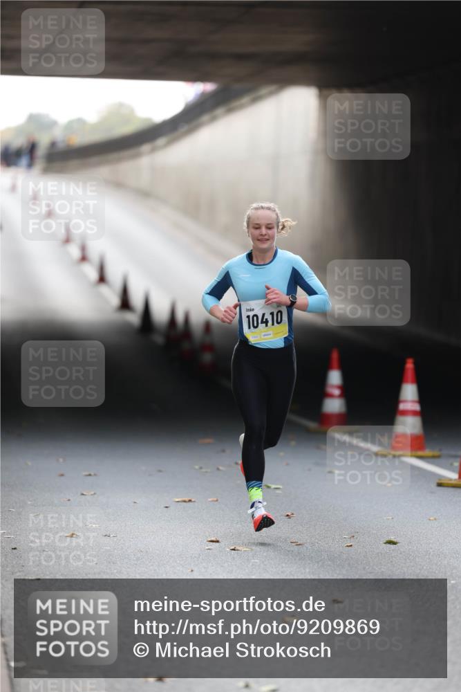 05.10.2025 - 20. swb-Marathon Bremen Michael Strokosch http://msf.ph/oto/9209869 05.10.2025 10:31:09 Laufen 10410, 01631 meine-sportfotos.de