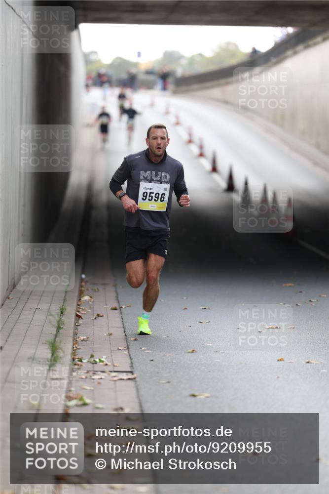 05.10.2025 - 20. swb-Marathon Bremen Michael Strokosch http://msf.ph/oto/9209955 05.10.2025 10:31:55 Laufen 9596 meine-sportfotos.de