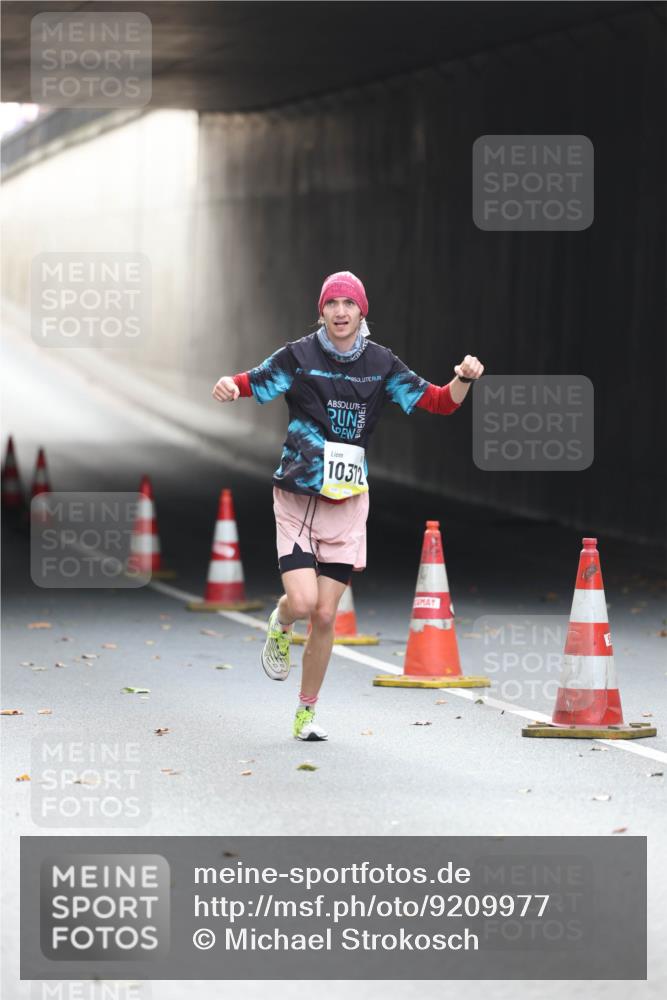 05.10.2025 - 20. swb-Marathon Bremen Michael Strokosch http://msf.ph/oto/9209977 05.10.2025 10:32:13 Laufen 10312 meine-sportfotos.de