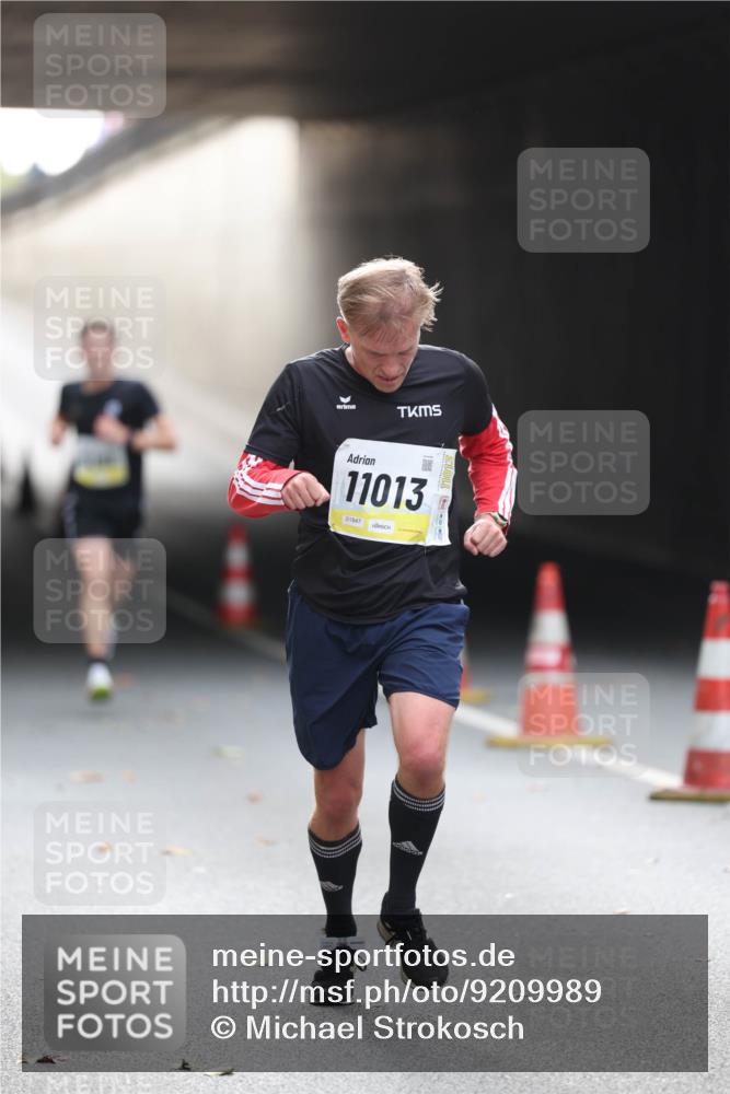 05.10.2025 - 20. swb-Marathon Bremen Michael Strokosch http://msf.ph/oto/9209989 05.10.2025 10:32:17 Laufen 11013, 01847 meine-sportfotos.de
