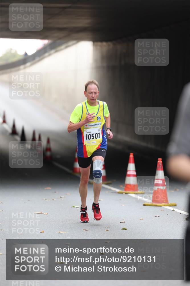 05.10.2025 - 20. swb-Marathon Bremen Michael Strokosch http://msf.ph/oto/9210131 05.10.2025 10:33:37 Laufen 10501 meine-sportfotos.de