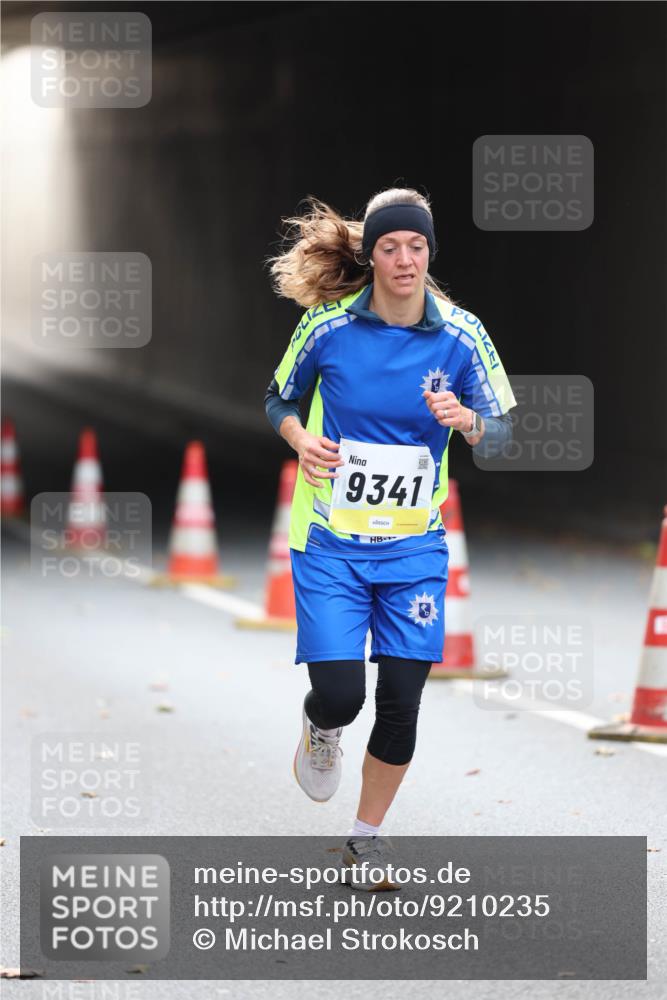 05.10.2025 - 20. swb-Marathon Bremen Michael Strokosch http://msf.ph/oto/9210235 05.10.2025 10:34:43 Laufen 9341 meine-sportfotos.de