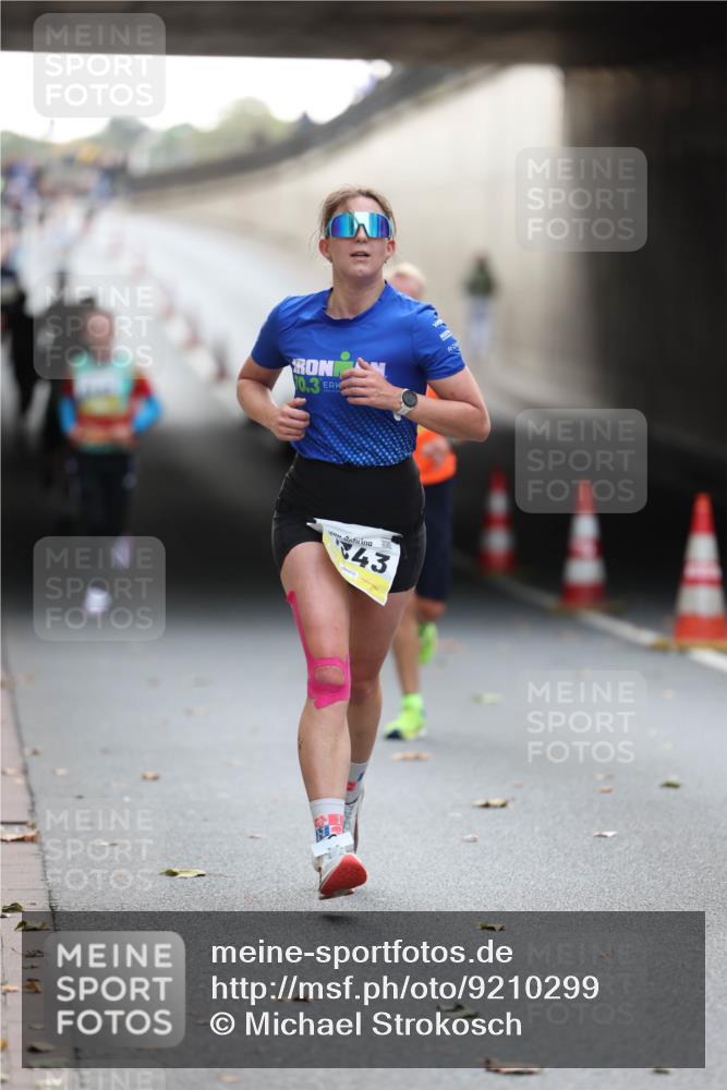 05.10.2025 - 20. swb-Marathon Bremen Michael Strokosch http://msf.ph/oto/9210299 05.10.2025 10:35:09 Laufen 0, 35, 43 meine-sportfotos.de