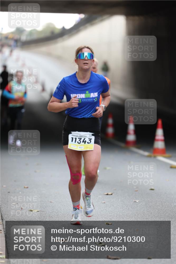 05.10.2025 - 20. swb-Marathon Bremen Michael Strokosch http://msf.ph/oto/9210300 05.10.2025 10:35:09 Laufen 11343 meine-sportfotos.de