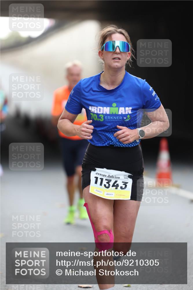 05.10.2025 - 20. swb-Marathon Bremen Michael Strokosch http://msf.ph/oto/9210305 05.10.2025 10:35:11 Laufen 70, 3, 11343, 02423 meine-sportfotos.de