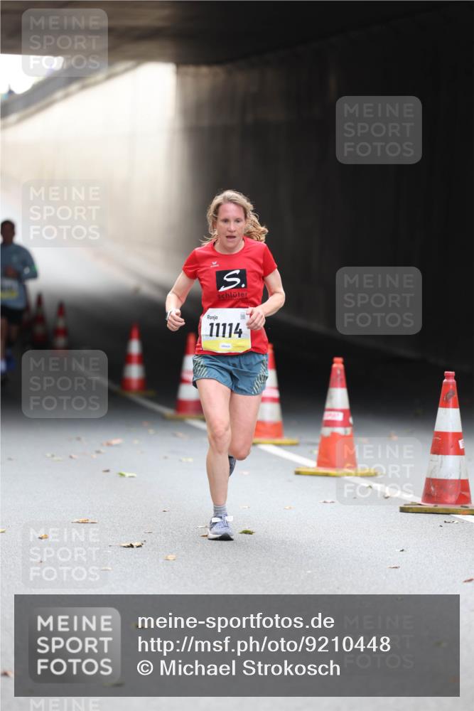 05.10.2025 - 20. swb-Marathon Bremen Michael Strokosch http://msf.ph/oto/9210448 05.10.2025 10:36:15 Laufen 11114 meine-sportfotos.de