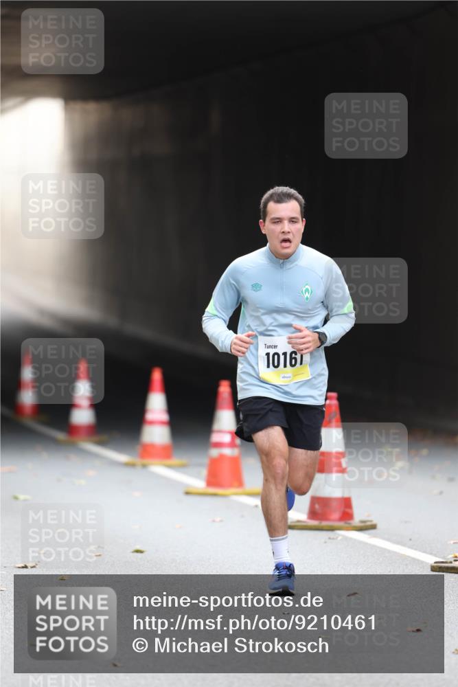 05.10.2025 - 20. swb-Marathon Bremen Michael Strokosch http://msf.ph/oto/9210461 05.10.2025 10:36:21 Laufen 1016 meine-sportfotos.de