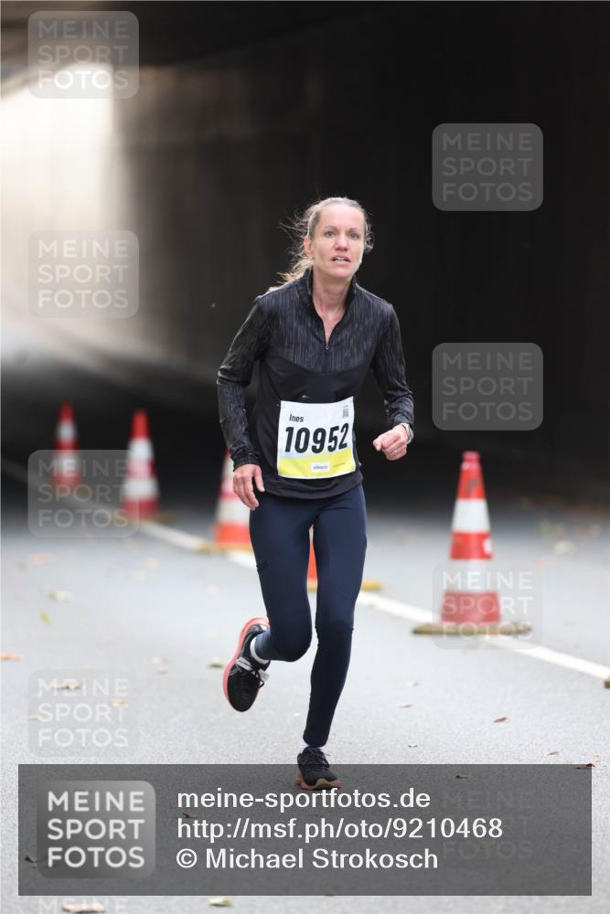 05.10.2025 - 20. swb-Marathon Bremen Michael Strokosch http://msf.ph/oto/9210468 05.10.2025 10:36:24 Laufen 1, 10952 meine-sportfotos.de