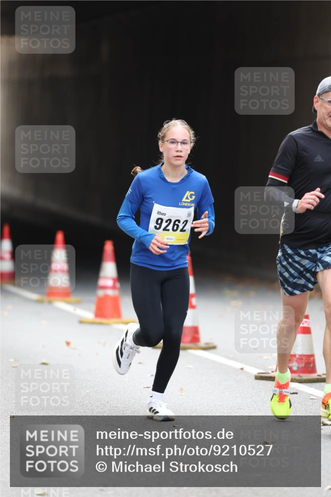 05.10.2025 - 20. swb-Marathon Bremen Michael Strokosch http://msf.ph/oto/9210527 05.10.2025 10:37:07 Laufen 9262 meine-sportfotos.de