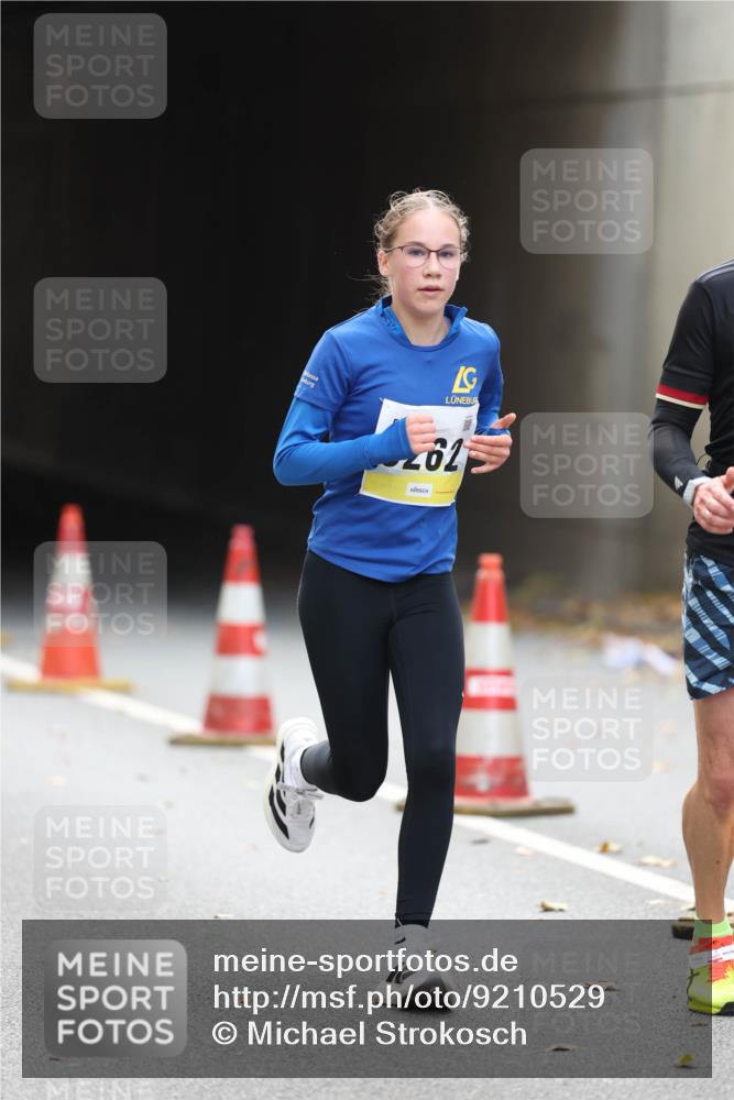 05.10.2025 - 20. swb-Marathon Bremen Michael Strokosch http://msf.ph/oto/9210529 05.10.2025 10:37:07 Laufen 261 meine-sportfotos.de