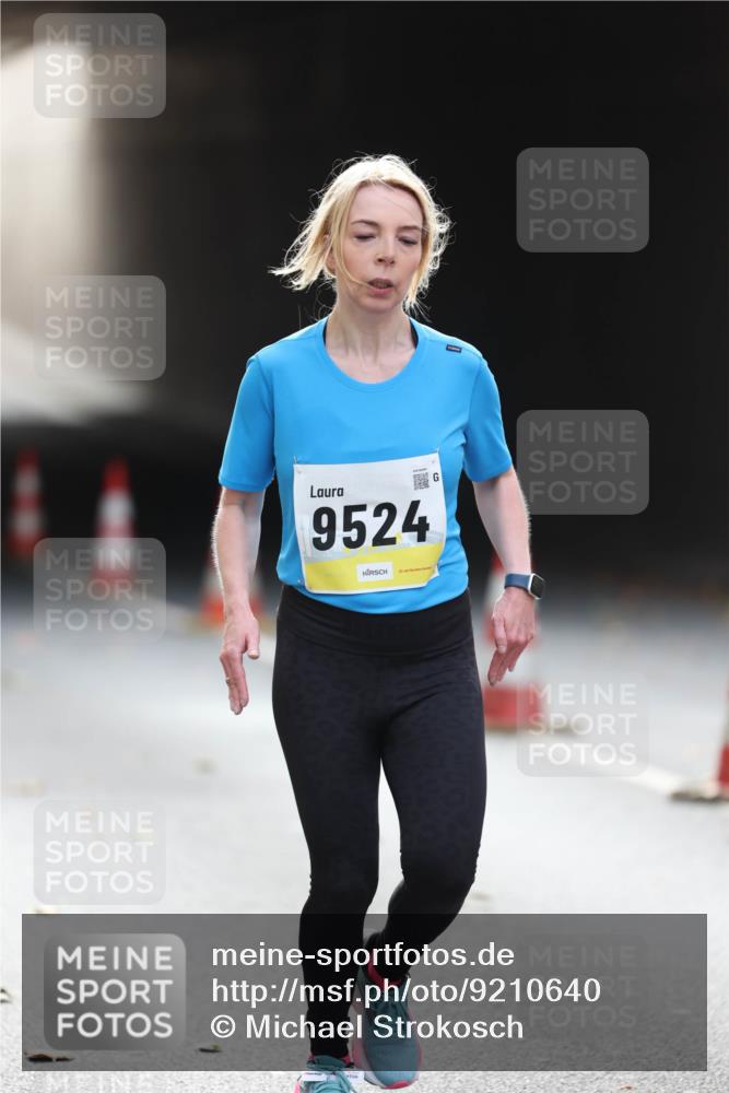 05.10.2025 - 20. swb-Marathon Bremen Michael Strokosch http://msf.ph/oto/9210640 05.10.2025 10:38:03 Laufen 9524 meine-sportfotos.de
