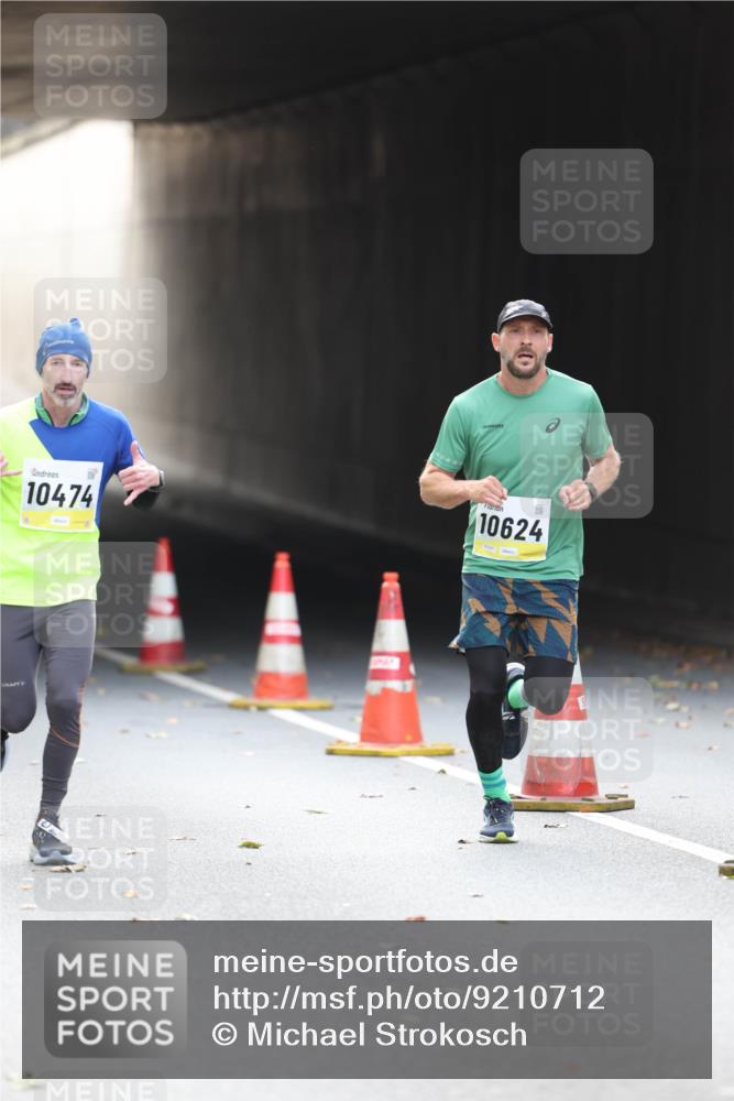 05.10.2025 - 20. swb-Marathon Bremen Michael Strokosch http://msf.ph/oto/9210712 05.10.2025 10:38:40 Laufen 10474, 10624 meine-sportfotos.de