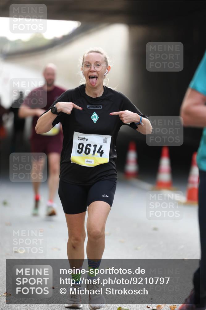 05.10.2025 - 20. swb-Marathon Bremen Michael Strokosch http://msf.ph/oto/9210797 05.10.2025 10:39:28 Laufen 9614 meine-sportfotos.de