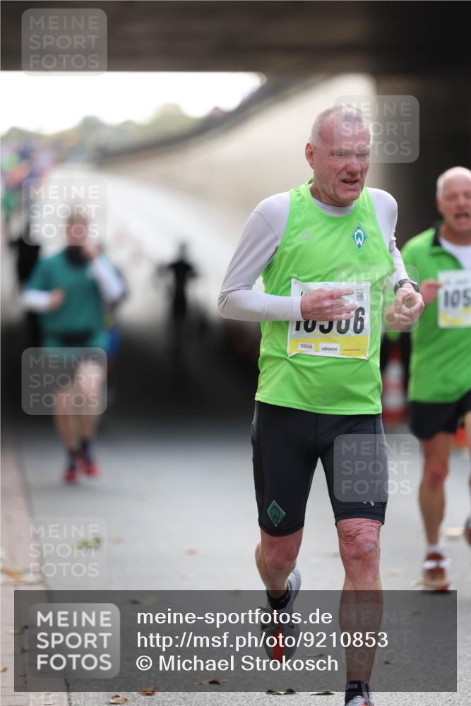 05.10.2025 - 20. swb-Marathon Bremen Michael Strokosch http://msf.ph/oto/9210853 05.10.2025 10:39:55 Laufen 02626, 105 meine-sportfotos.de