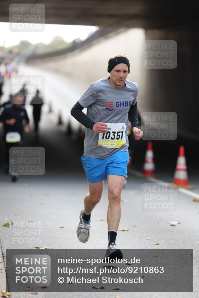 05.10.2025 - 20. swb-Marathon Bremen Michael Strokosch http://msf.ph/oto/9210863 05.10.2025 10:40:01 Laufen 10351, 02379 meine-sportfotos.de