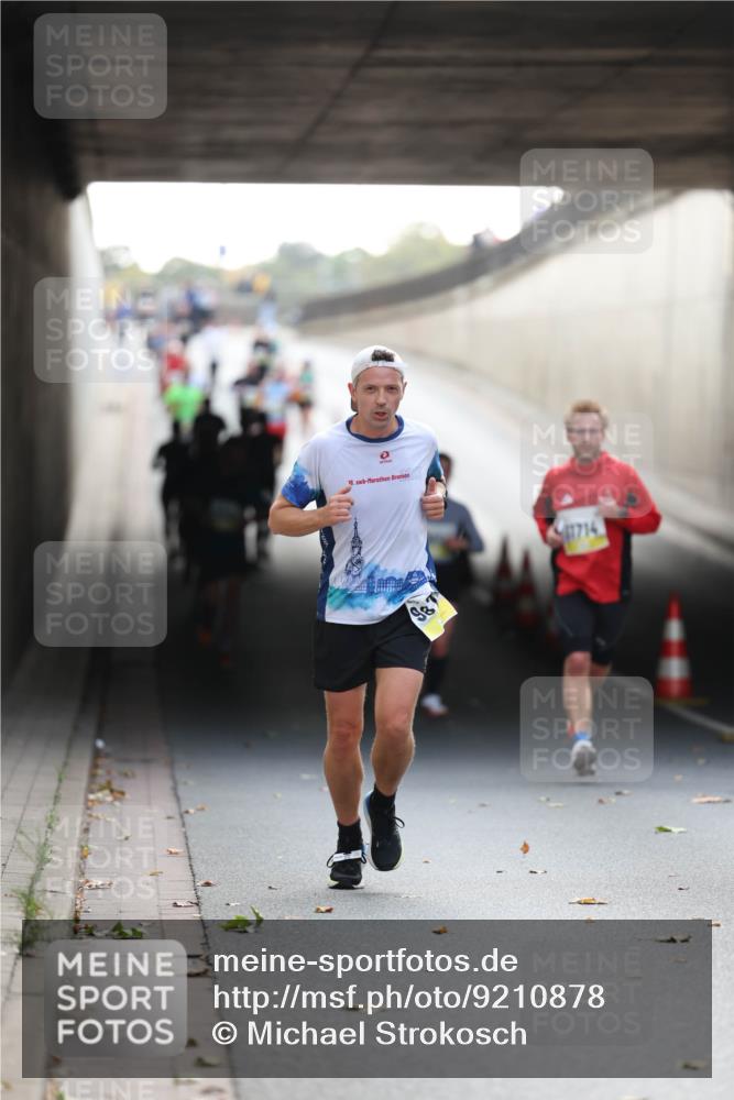 05.10.2025 - 20. swb-Marathon Bremen Michael Strokosch http://msf.ph/oto/9210878 05.10.2025 10:40:10 Laufen 18, 1714 meine-sportfotos.de