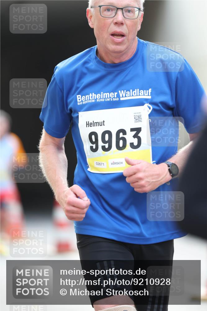 05.10.2025 - 20. swb-Marathon Bremen Michael Strokosch http://msf.ph/oto/9210928 05.10.2025 10:40:30 Laufen 9963, 02671 meine-sportfotos.de