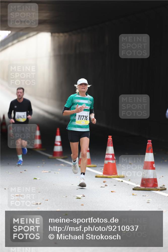 05.10.2025 - 20. swb-Marathon Bremen Michael Strokosch http://msf.ph/oto/9210937 05.10.2025 10:40:35 Laufen 10431, 11715 meine-sportfotos.de