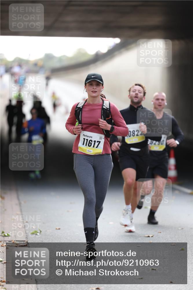 05.10.2025 - 20. swb-Marathon Bremen Michael Strokosch http://msf.ph/oto/9210963 05.10.2025 10:40:44 Laufen 11617, 0822 meine-sportfotos.de