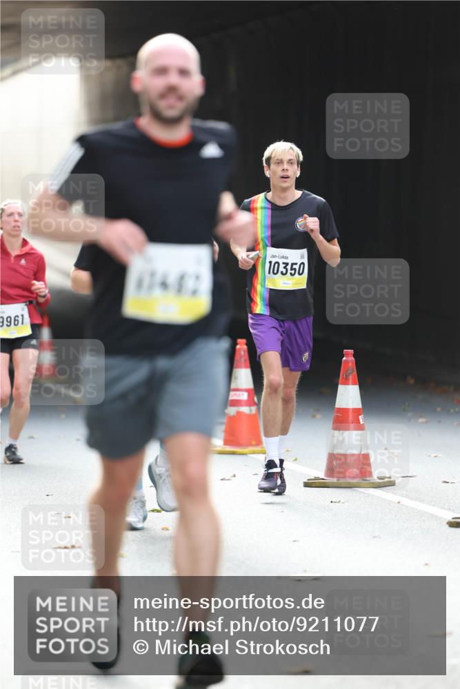 05.10.2025 - 20. swb-Marathon Bremen Michael Strokosch http://msf.ph/oto/9211077 05.10.2025 10:41:43 Laufen 9961, 17482, 10350 meine-sportfotos.de