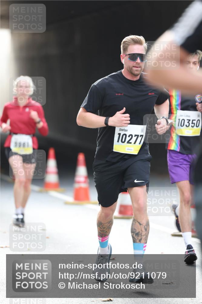05.10.2025 - 20. swb-Marathon Bremen Michael Strokosch http://msf.ph/oto/9211079 05.10.2025 10:41:44 Laufen 10277, 10350 meine-sportfotos.de
