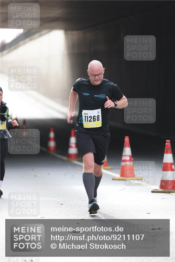 05.10.2025 - 20. swb-Marathon Bremen Michael Strokosch http://msf.ph/oto/9211107 05.10.2025 10:41:59 Laufen 11268 meine-sportfotos.de