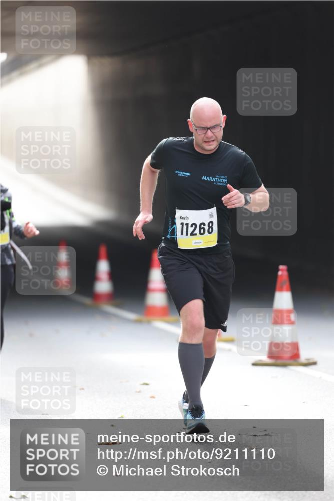 05.10.2025 - 20. swb-Marathon Bremen Michael Strokosch http://msf.ph/oto/9211110 05.10.2025 10:41:59 Laufen 11268 meine-sportfotos.de