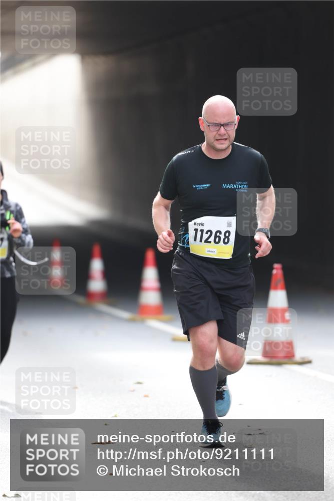 05.10.2025 - 20. swb-Marathon Bremen Michael Strokosch http://msf.ph/oto/9211111 05.10.2025 10:42:00 Laufen 11268 meine-sportfotos.de