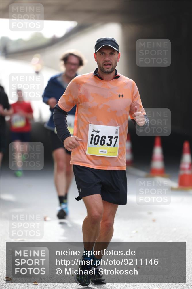 05.10.2025 - 20. swb-Marathon Bremen Michael Strokosch http://msf.ph/oto/9211146 05.10.2025 10:42:19 Laufen 10637 meine-sportfotos.de