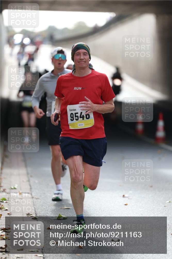 05.10.2025 - 20. swb-Marathon Bremen Michael Strokosch http://msf.ph/oto/9211163 05.10.2025 10:42:24 Laufen 9546 meine-sportfotos.de