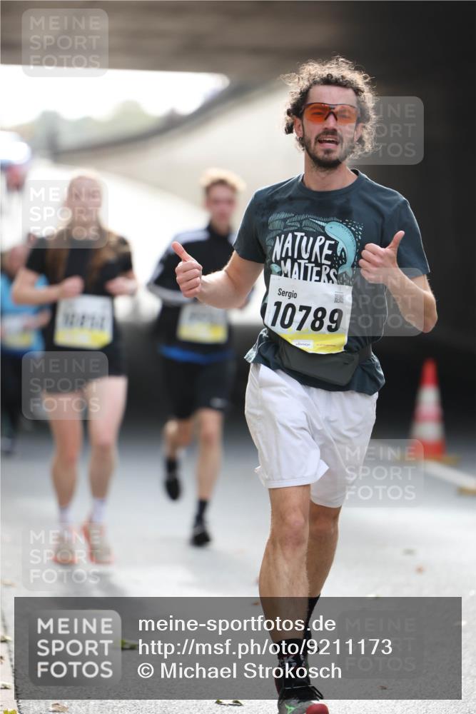 05.10.2025 - 20. swb-Marathon Bremen Michael Strokosch http://msf.ph/oto/9211173 05.10.2025 10:42:29 Laufen 10789, 1 meine-sportfotos.de