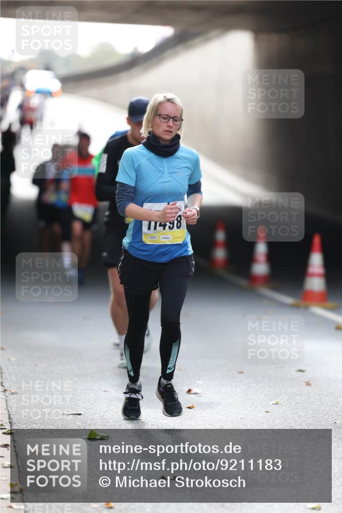 05.10.2025 - 20. swb-Marathon Bremen Michael Strokosch http://msf.ph/oto/9211183 05.10.2025 10:42:33 Laufen 11498, 02668 meine-sportfotos.de