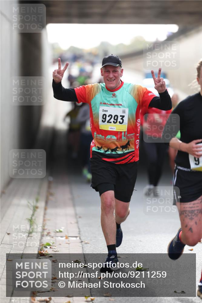05.10.2025 - 20. swb-Marathon Bremen Michael Strokosch http://msf.ph/oto/9211259 05.10.2025 10:43:09 Laufen 10, 9293 meine-sportfotos.de